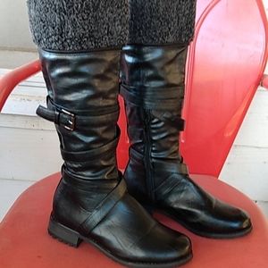 Wet seal boots